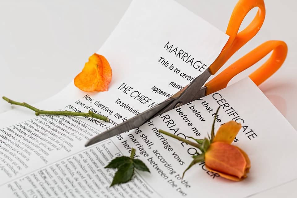 Reasons To Seek The Services Of A Divorce Attorney post thumbnail image