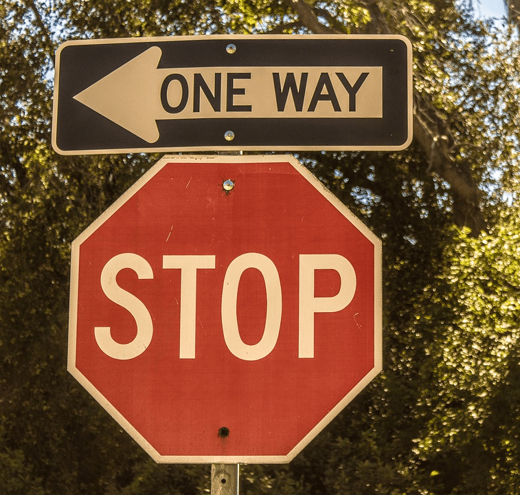 Essential Traffic Laws Drivers Need to Understand post thumbnail image