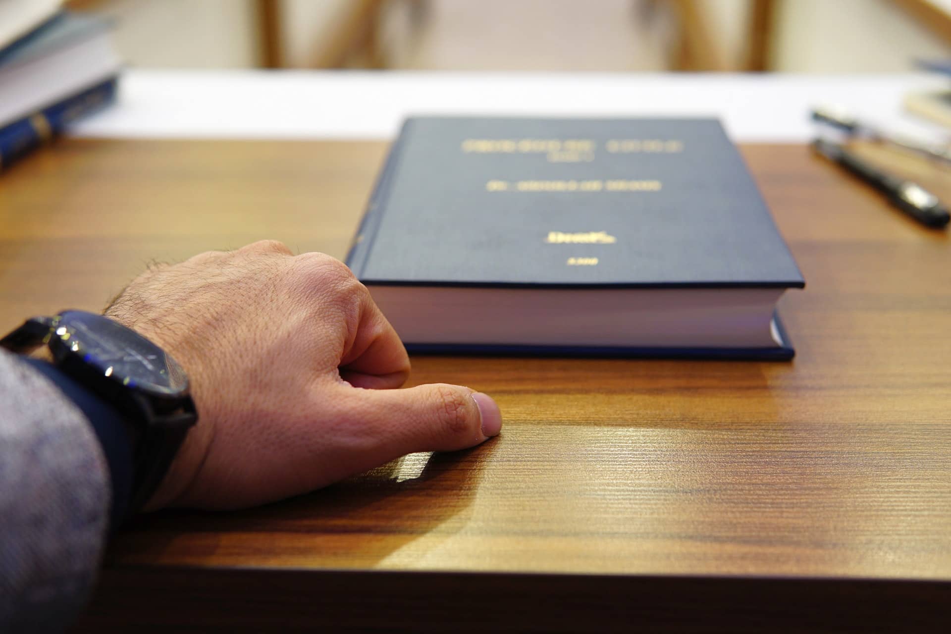 Things to Consider When Hiring the Best Lawyer post thumbnail image